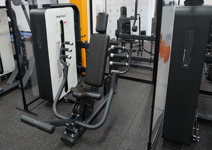 チェストプレス 写真